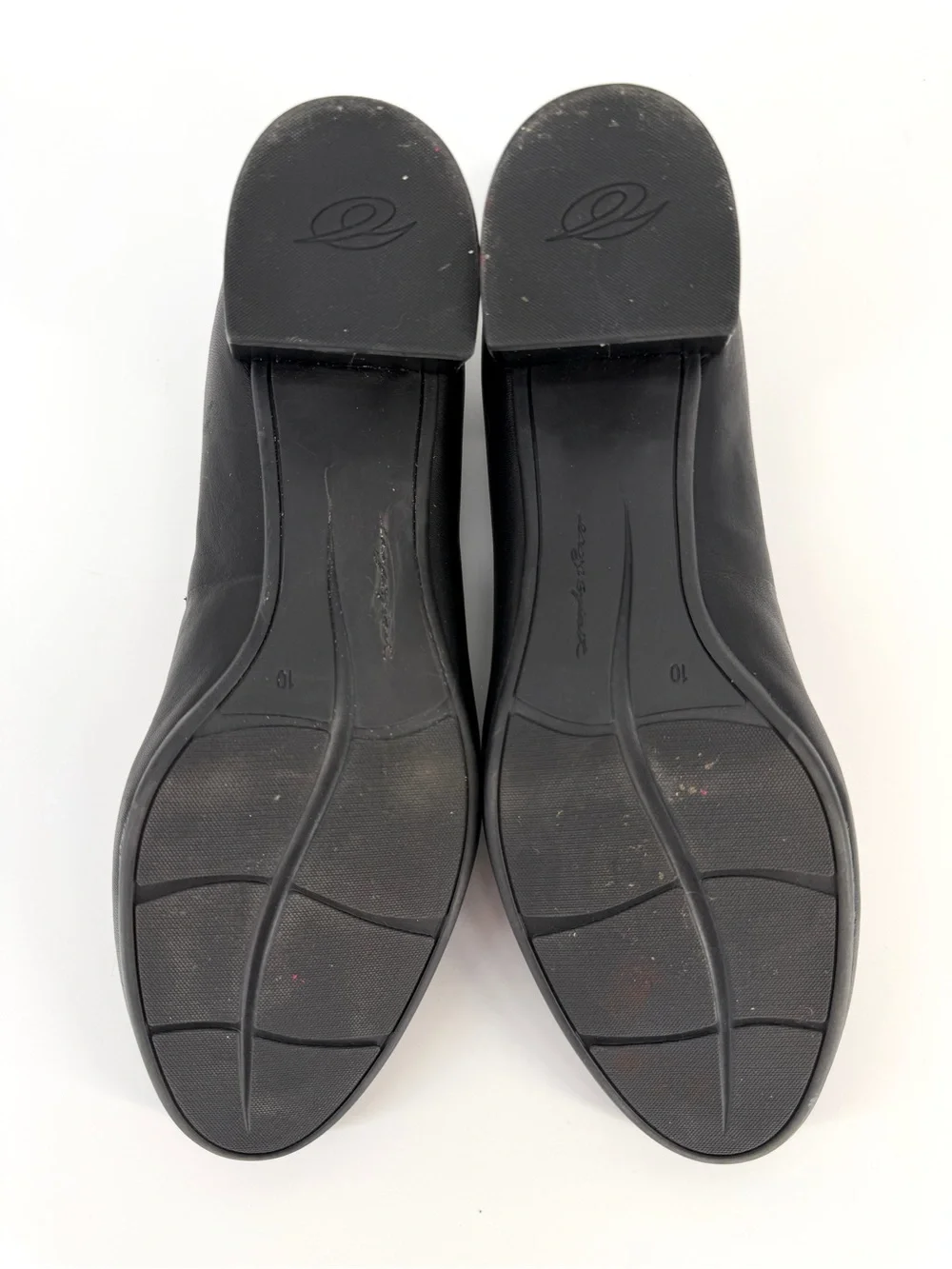 Easy Spirit Black Leather Comfort Block Heel Pumps 10 Office Airline Crew Career